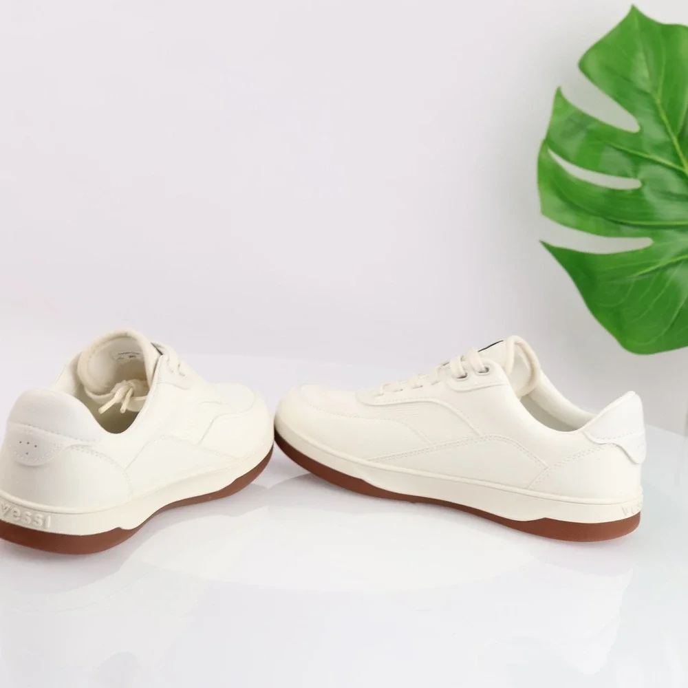 Vessi Womens Courtside Classic Sneakers Size 8 Waterproof White Lace Up Shoes